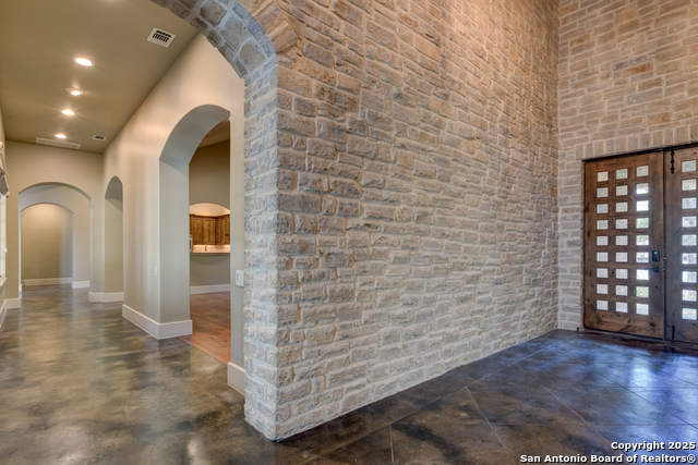 Listing photo id 8 for 7238 Seidel