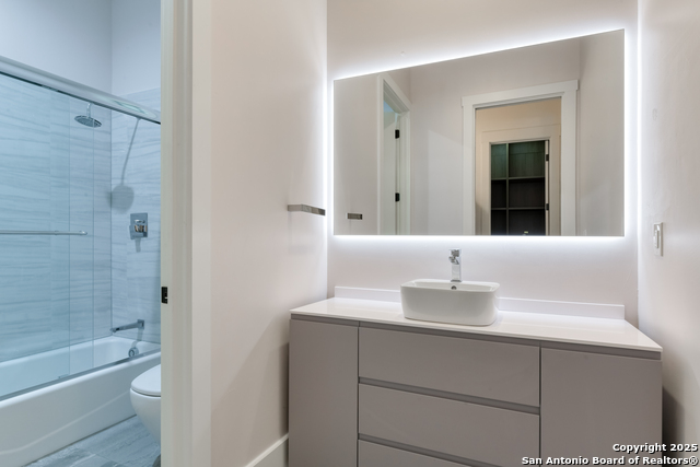 Listing photo id 23 for 7238 Seidel