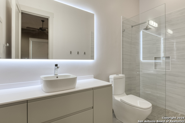 Listing photo id 27 for 7238 Seidel
