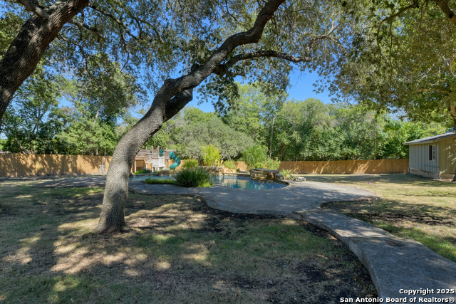 Listing photo id 32 for 7238 Seidel