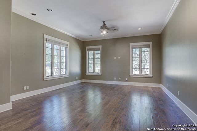 Listing photo id 6 for 7238 Seidel