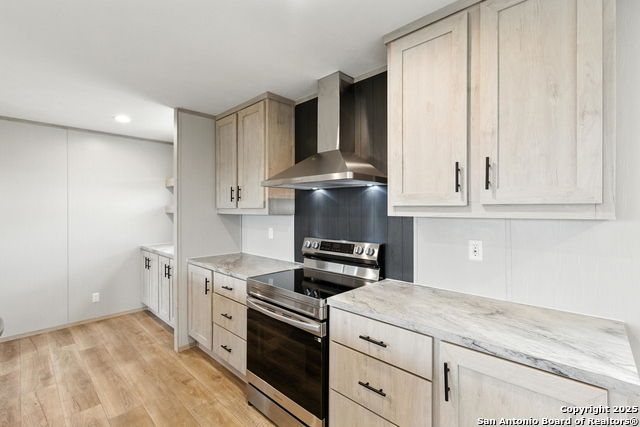 Image 9 of 24 For 2553 Fm 1332