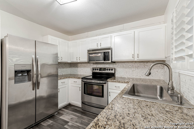 Image 12 of 27 For 21007 Liatris Lane