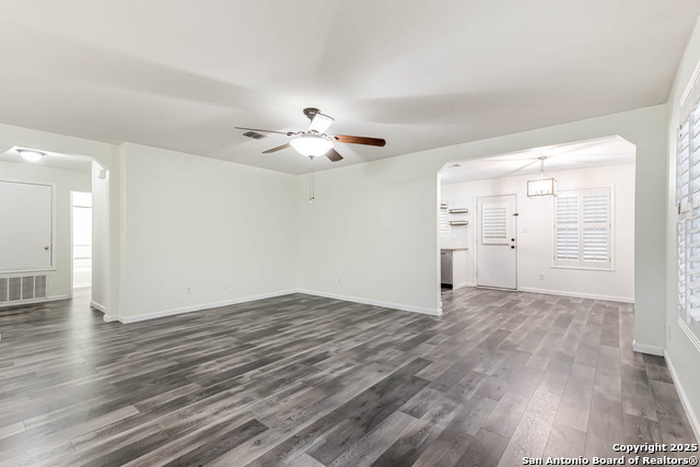 Image 16 of 27 For 21007 Liatris Lane