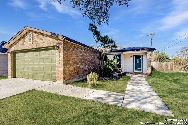 Image 3 of 27 For 21007 Liatris Lane