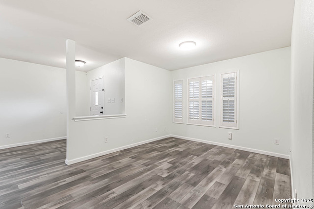 Image 7 of 27 For 21007 Liatris Lane