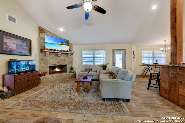 Image 20 of 40 For 157 Turnberry