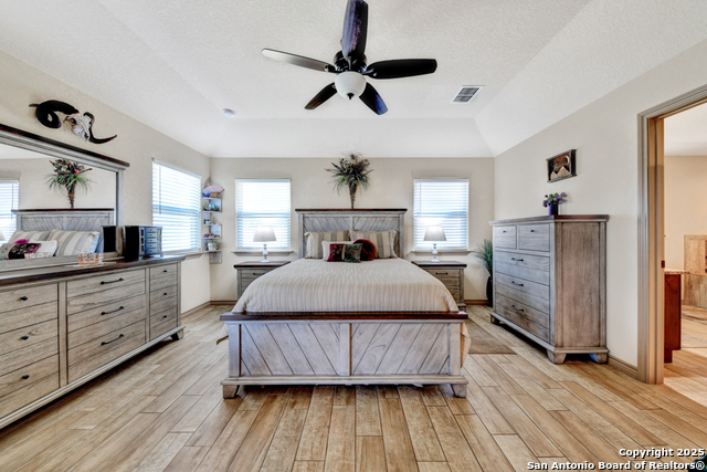 Image 27 of 40 For 157 Turnberry