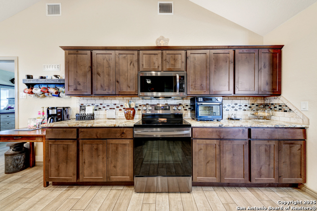 Image 28 of 40 For 157 Turnberry