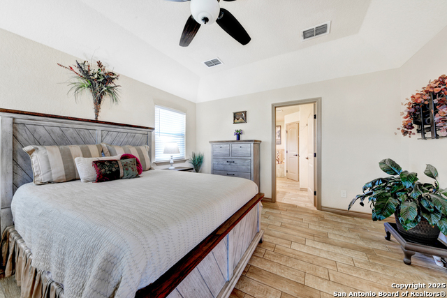 Image 29 of 40 For 157 Turnberry