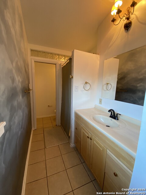 Image 14 of 22 For 611 Oblate Dr