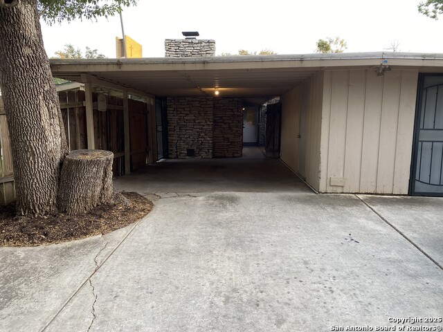 Image 20 of 22 For 611 Oblate Dr