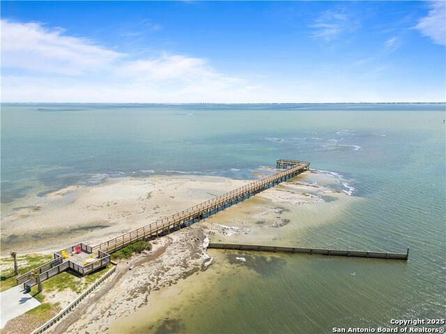 Listing photo id 9 for 101 Caribbean Dr Unit 6