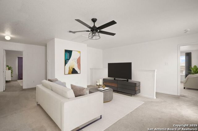 Listing photo id 12 for 668 Crossing Nw