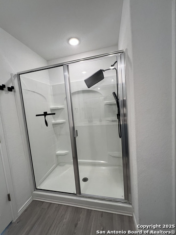 Image 10 of 22 For 4422 Chandler  Apt 8