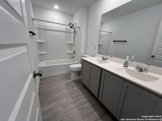 Image 19 of 22 For 4422 Chandler  Apt 8