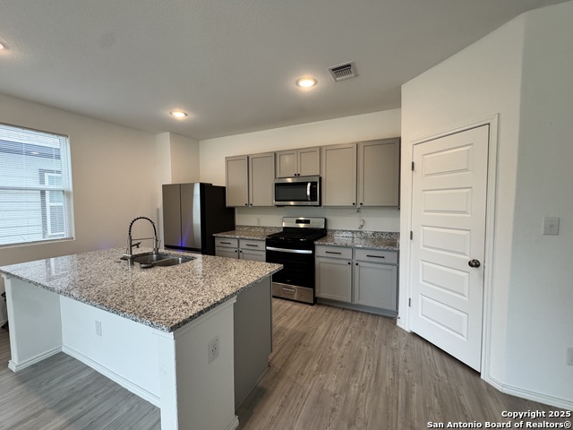 Image 4 of 22 For 4422 Chandler  Apt 8