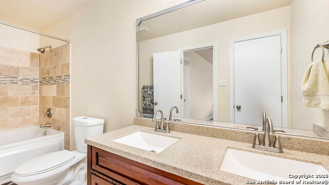 Image 13 of 24 For 5642 Lovett Oaks