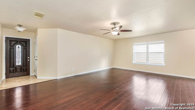 Image 5 of 24 For 5642 Lovett Oaks