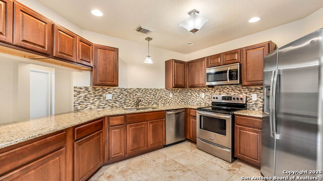 Image 7 of 24 For 5642 Lovett Oaks