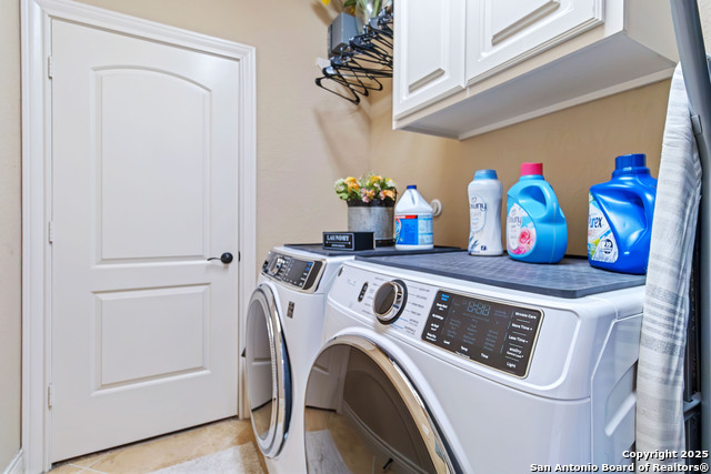 Listing photo id 45 for 8905 Soaring Oak