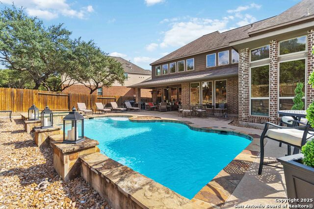 Listing photo id 51 for 8905 Soaring Oak