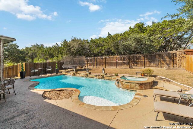 Listing photo id 55 for 8905 Soaring Oak