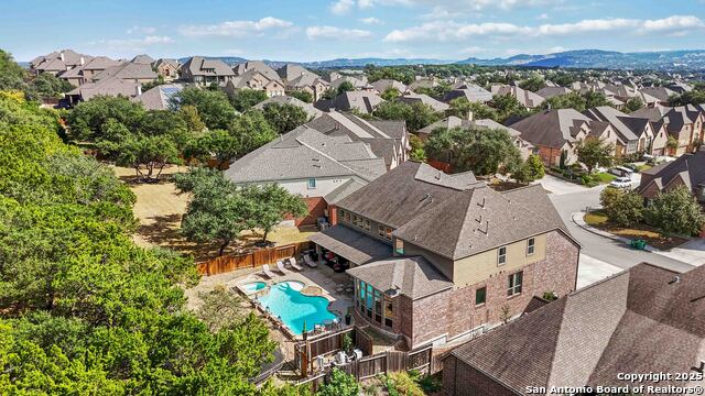 Listing photo id 56 for 8905 Soaring Oak