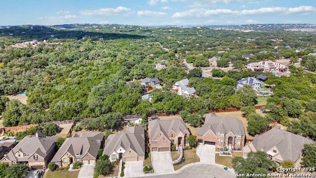 Listing photo id 57 for 8905 Soaring Oak