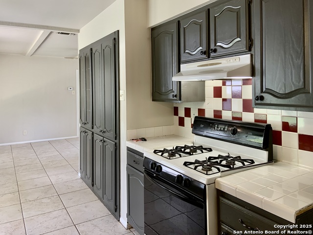 Image 14 of 30 For 5711 Gillis  