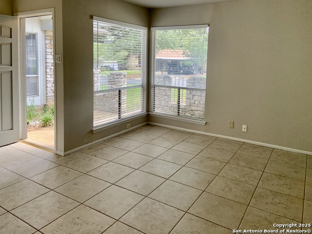 Image 4 of 30 For 5711 Gillis  