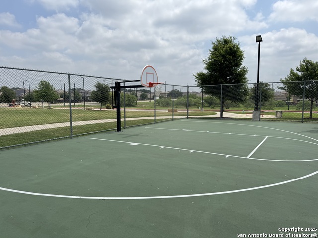 Image 24 of 25 For 232 Cuban Emerald