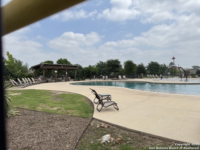 Image 25 of 25 For 232 Cuban Emerald