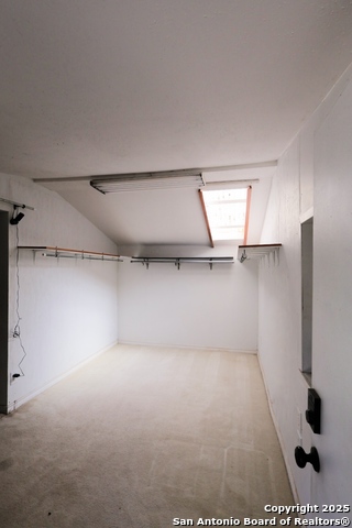 Image 3 of 5 For 109 Travis