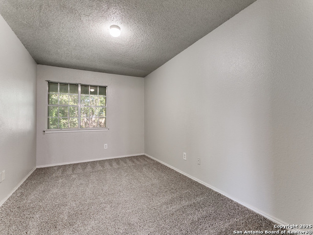 Image 10 of 12 For 7527 Oak Chase