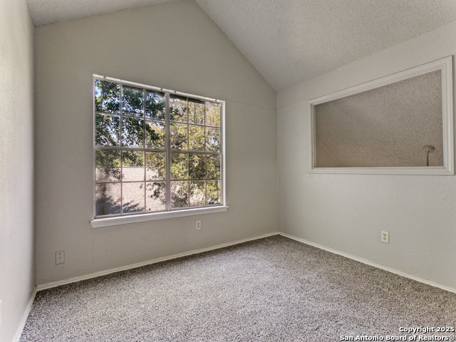 Image 9 of 12 For 7527 Oak Chase