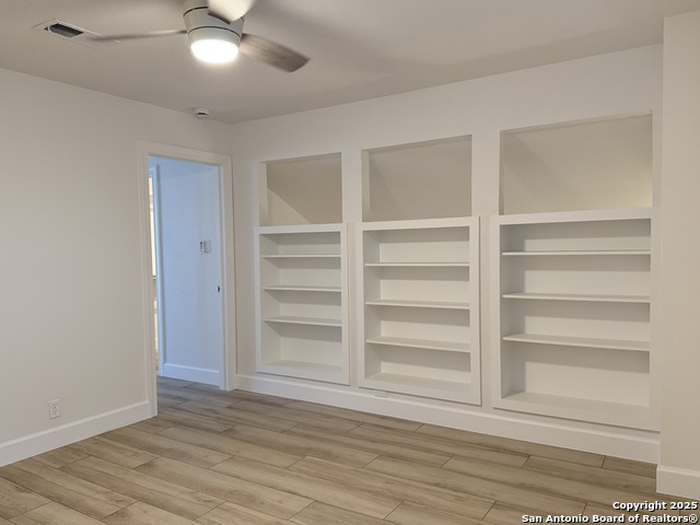 Image 19 of 27 For 6416 Brookway