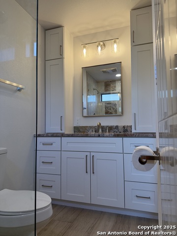 Image 22 of 27 For 6416 Brookway