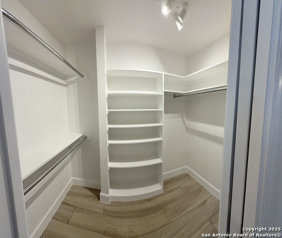 Image 25 of 27 For 6416 Brookway