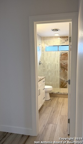 Image 6 of 27 For 6416 Brookway