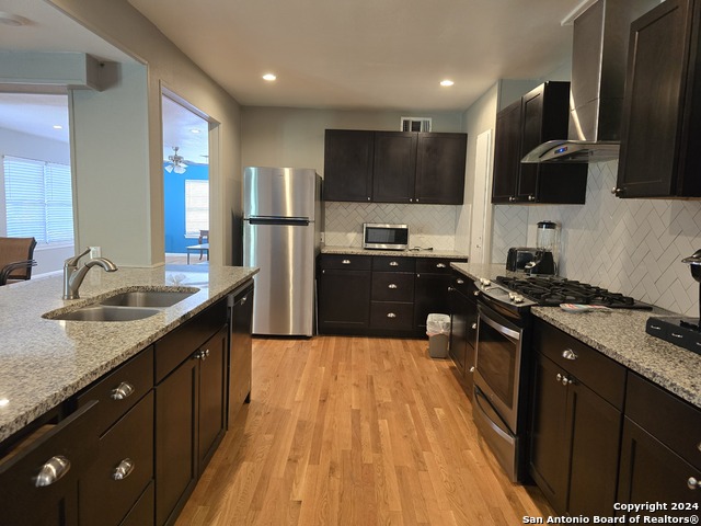 Image 6 of 19 For 606 Shadywood