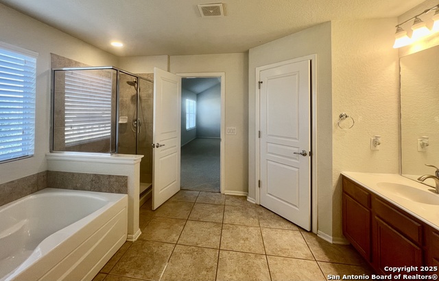 Image 16 of 31 For 25635 Wentink