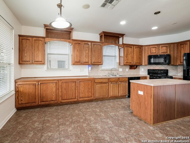 Image 11 of 31 For 9311 Hazelton Ln