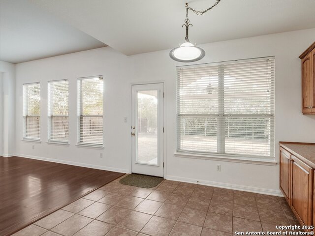 Image 13 of 31 For 9311 Hazelton Ln