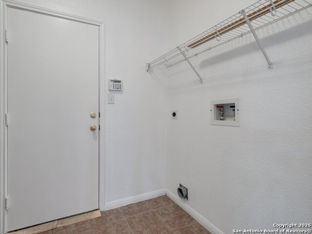 Image 26 of 31 For 9311 Hazelton Ln