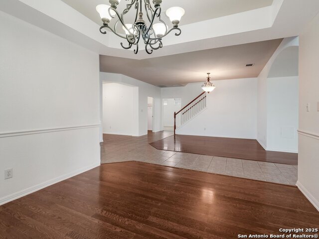 Image 6 of 31 For 9311 Hazelton Ln