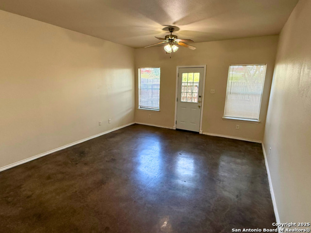 Listing photo id 1 for 10822 Mathom Landing  3