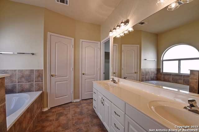 Image 26 of 40 For 25303 Mesa Ranch