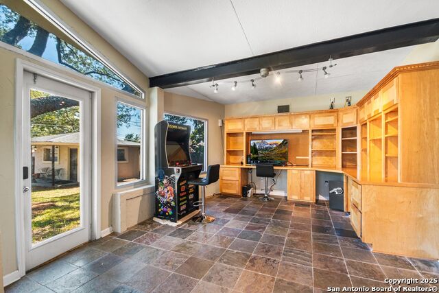 Image 23 of 42 For 106 Briarcliff