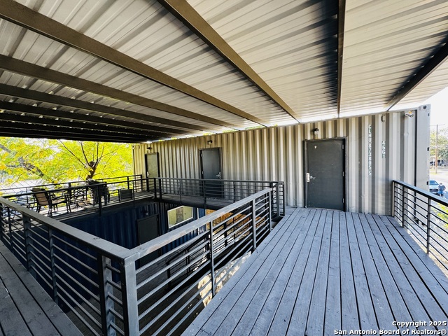 Image 17 of 37 For 1806 San Fernando